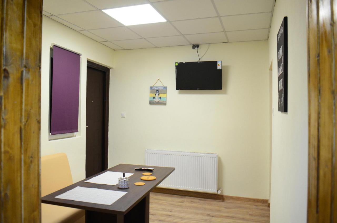 Private Apartment In The City Centre. Oradea Exteriör bild