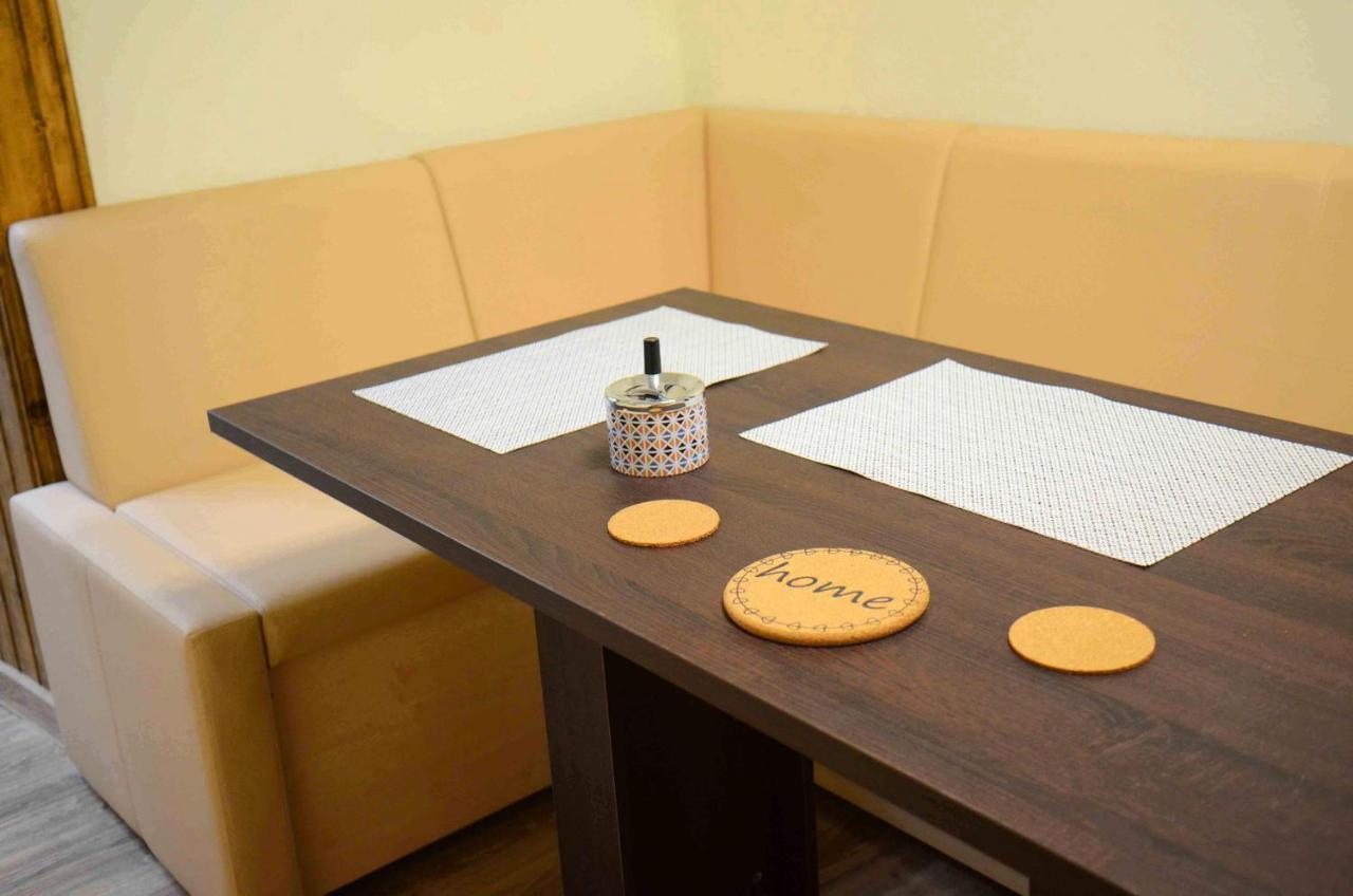 Private Apartment In The City Centre. Oradea Exteriör bild