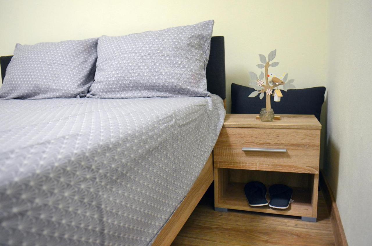 Private Apartment In The City Centre. Oradea Exteriör bild