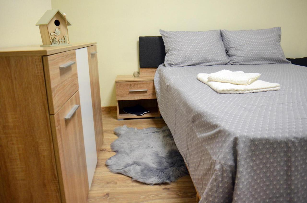 Private Apartment In The City Centre. Oradea Exteriör bild